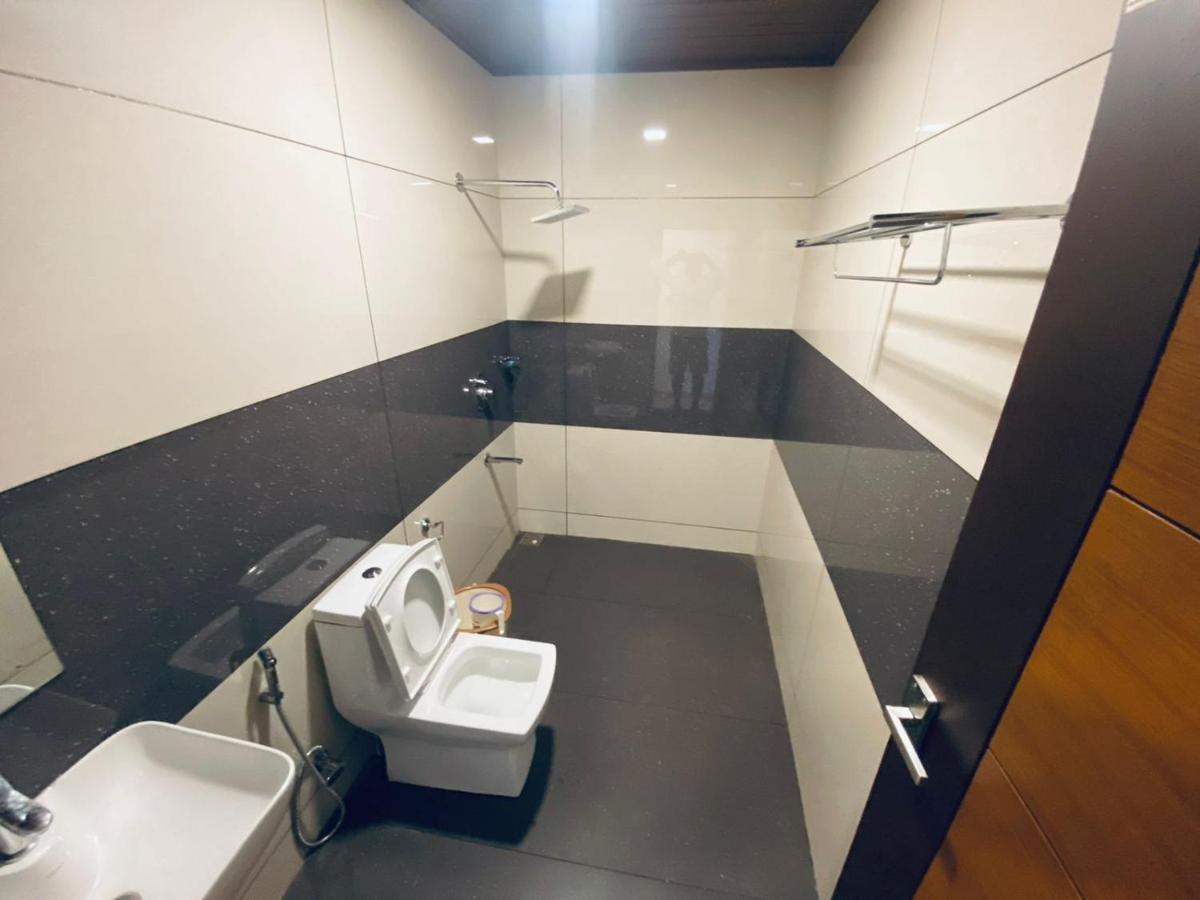 Five Bedroom Villa Муннар Екстер'єр фото